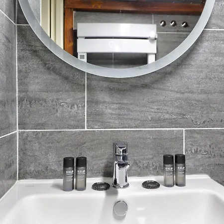 Appartamento Bm-appartement Design En Duplex Champs-elysees Parigi
