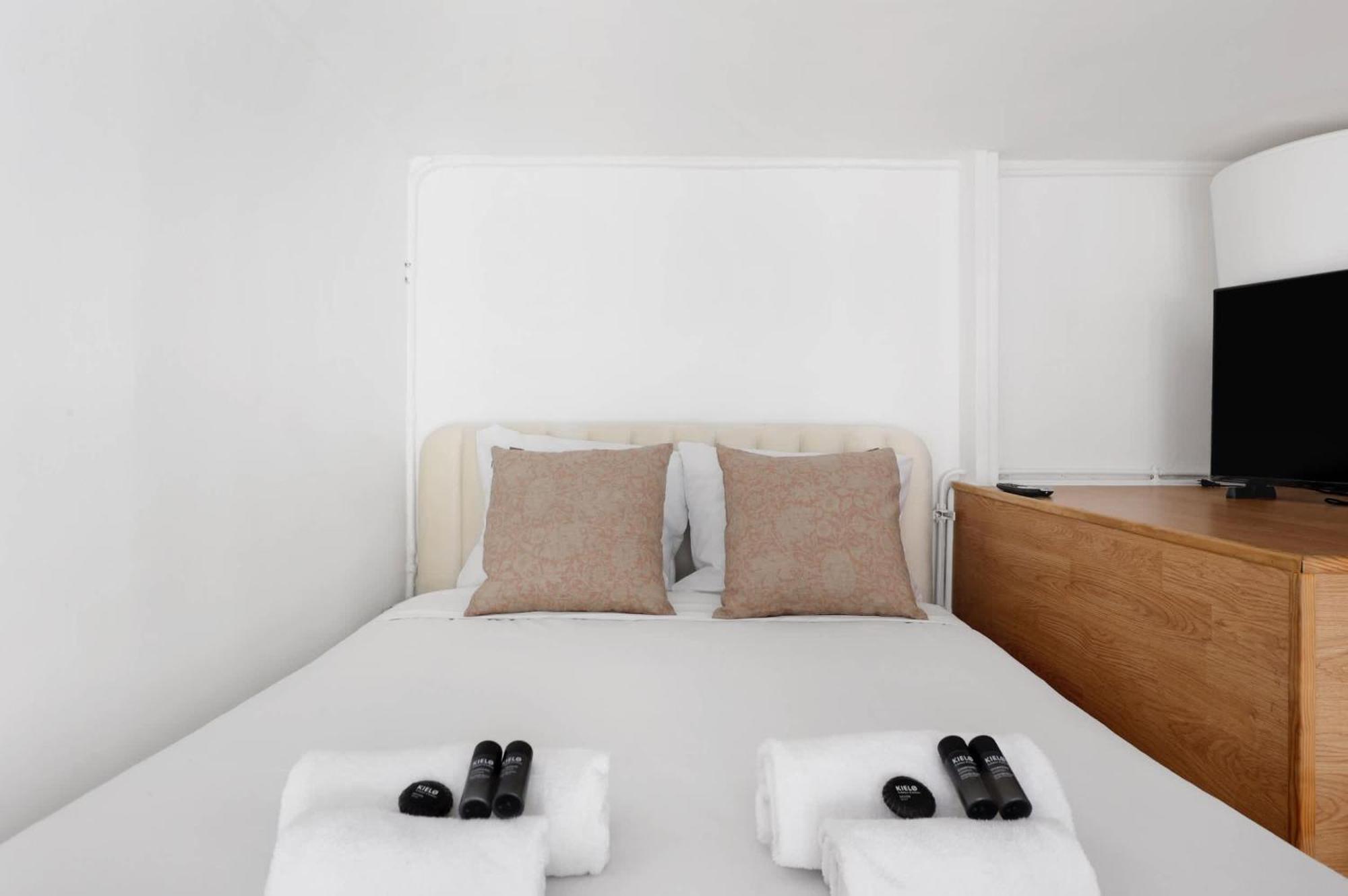 Apartment Bm-appartement Design En Duplex Champs-elysees